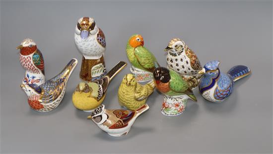 Ten Royal Crown Derby English bird paperweights, kookaburra, thrush etc